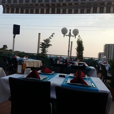 Azura Park Complex